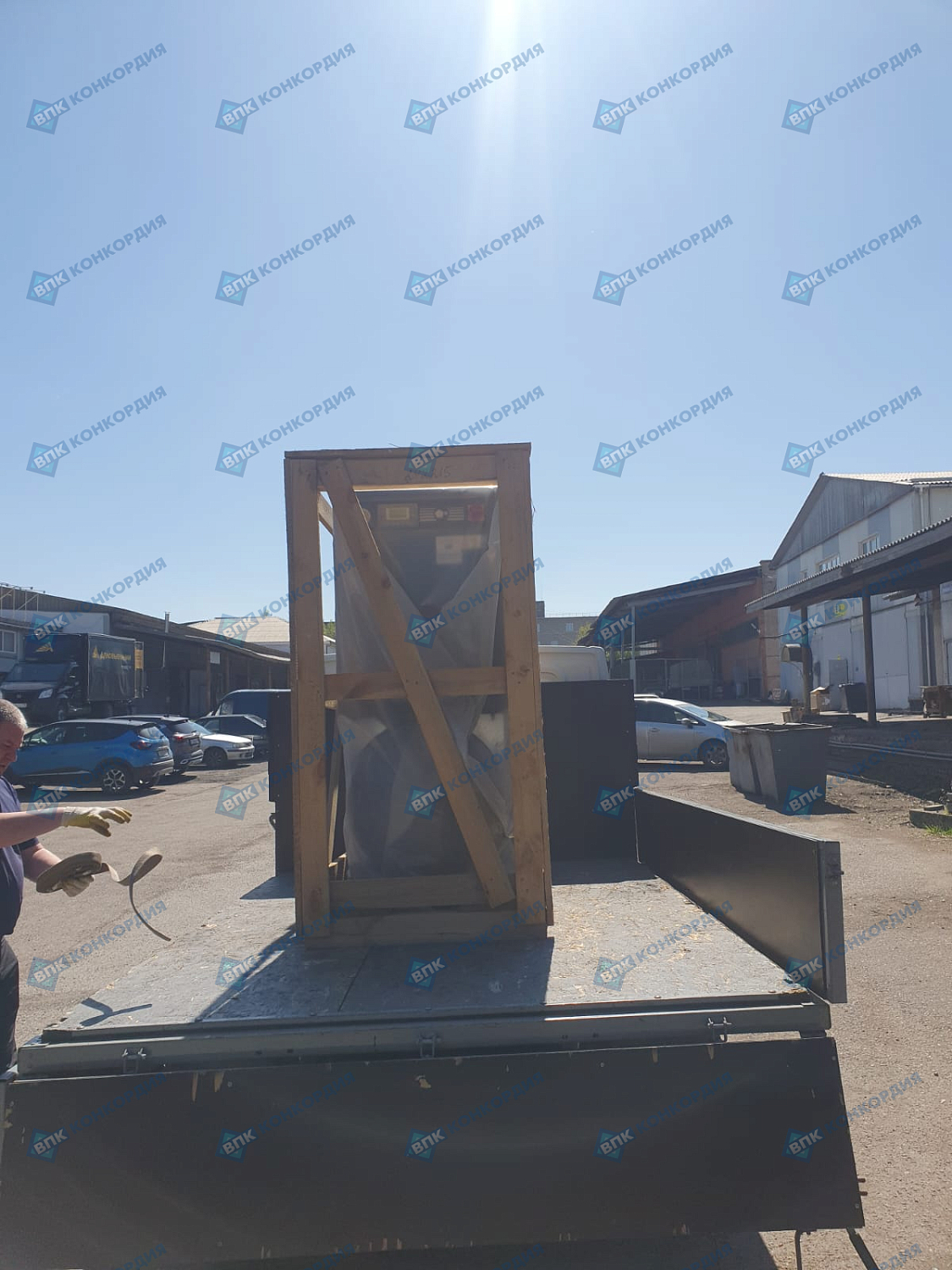 Отгрузка винтового компрессора Zammer SKTG11-8-500 в г. Красноярск